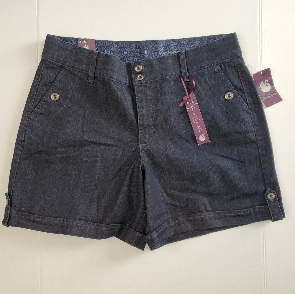 🌺3 for $20 NEW Short by Gloria Vanderbilt Size 14